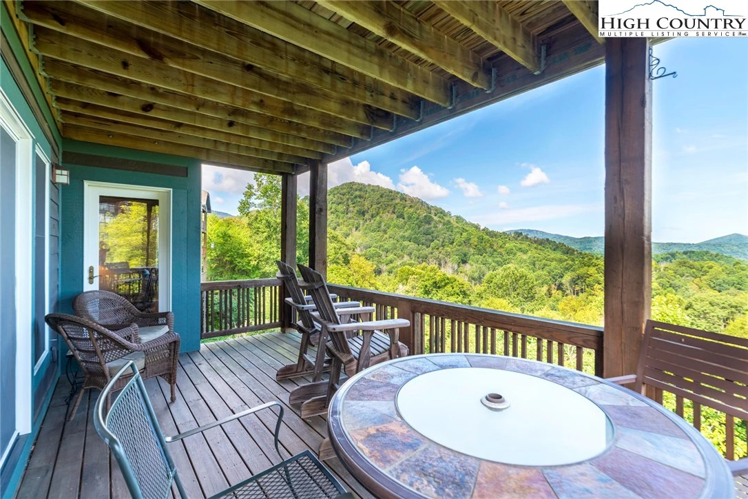 Image number 1 for the current listing