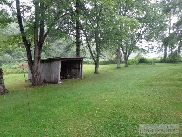 Image number 11 for the current listing
