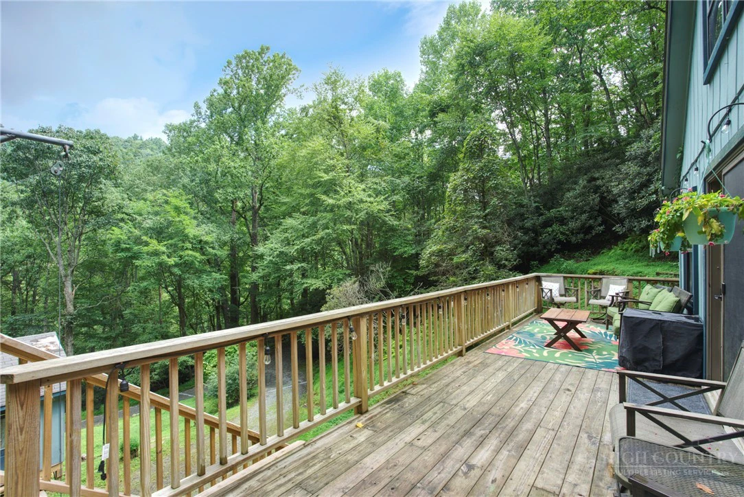 Image number 3 for the current listing