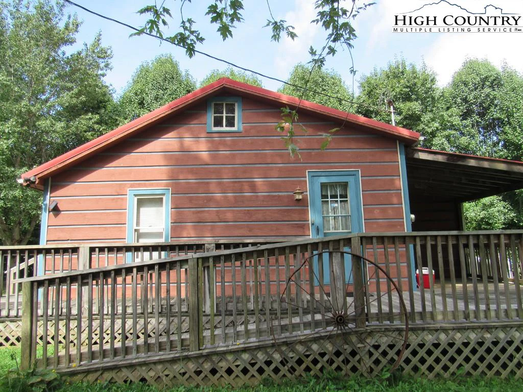 Image number 18 for the current listing
