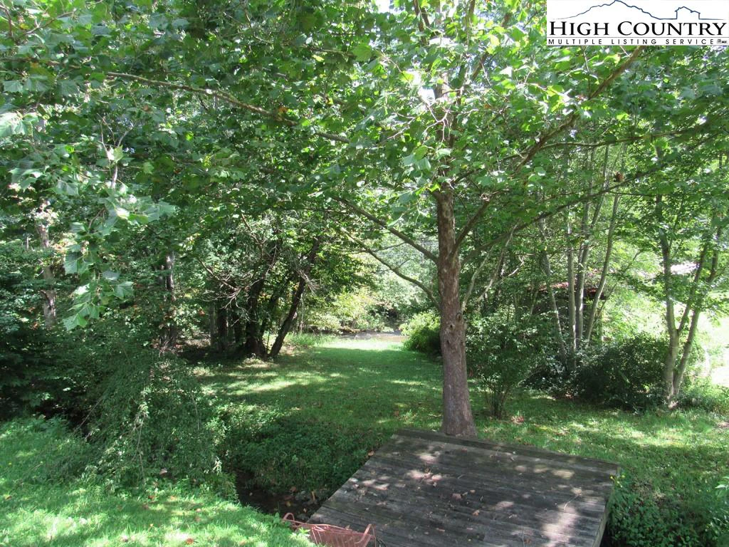 Image number 16 for the current listing