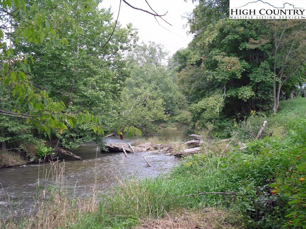Image number 14 for the current listing