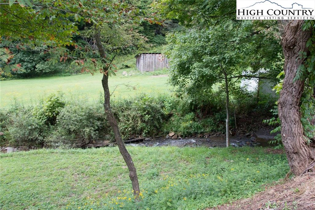 Image number 21 for the current listing