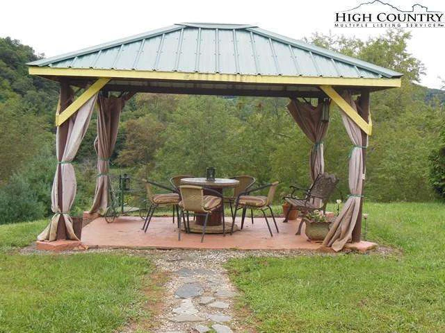 Image number 2 for the current listing