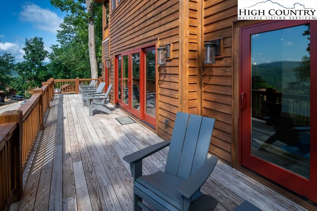 Image number 11 for the current listing