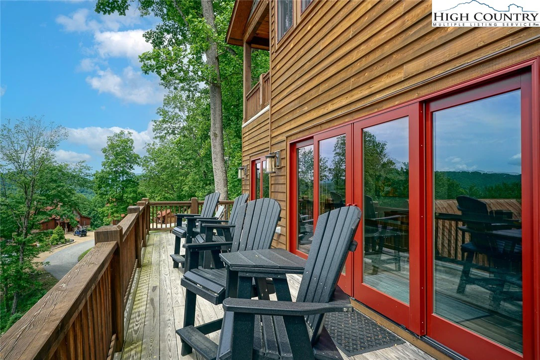 Image number 11 for the current listing