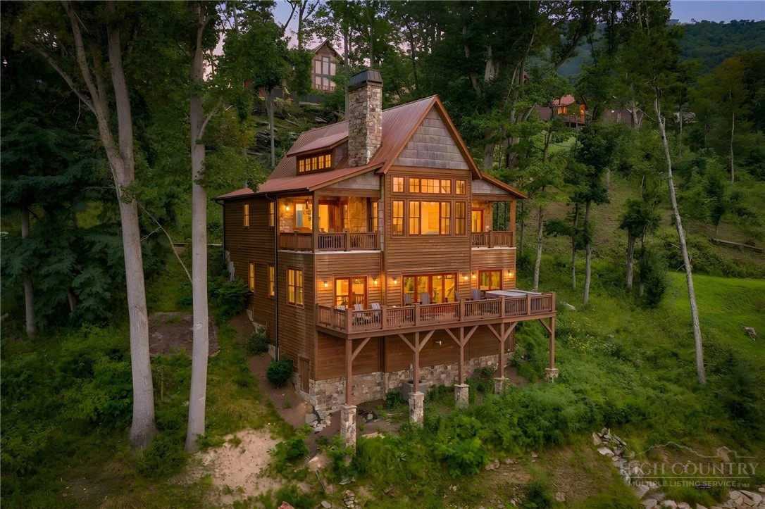 Image number 5 for the current listing