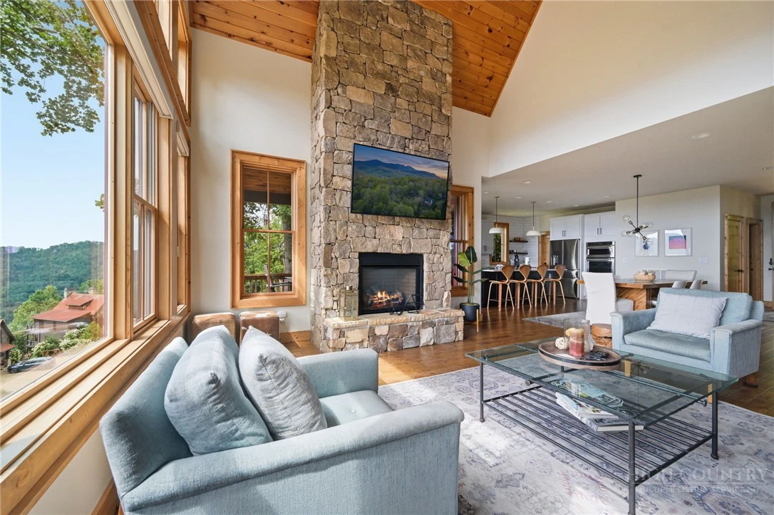 Image number 8 for the current listing