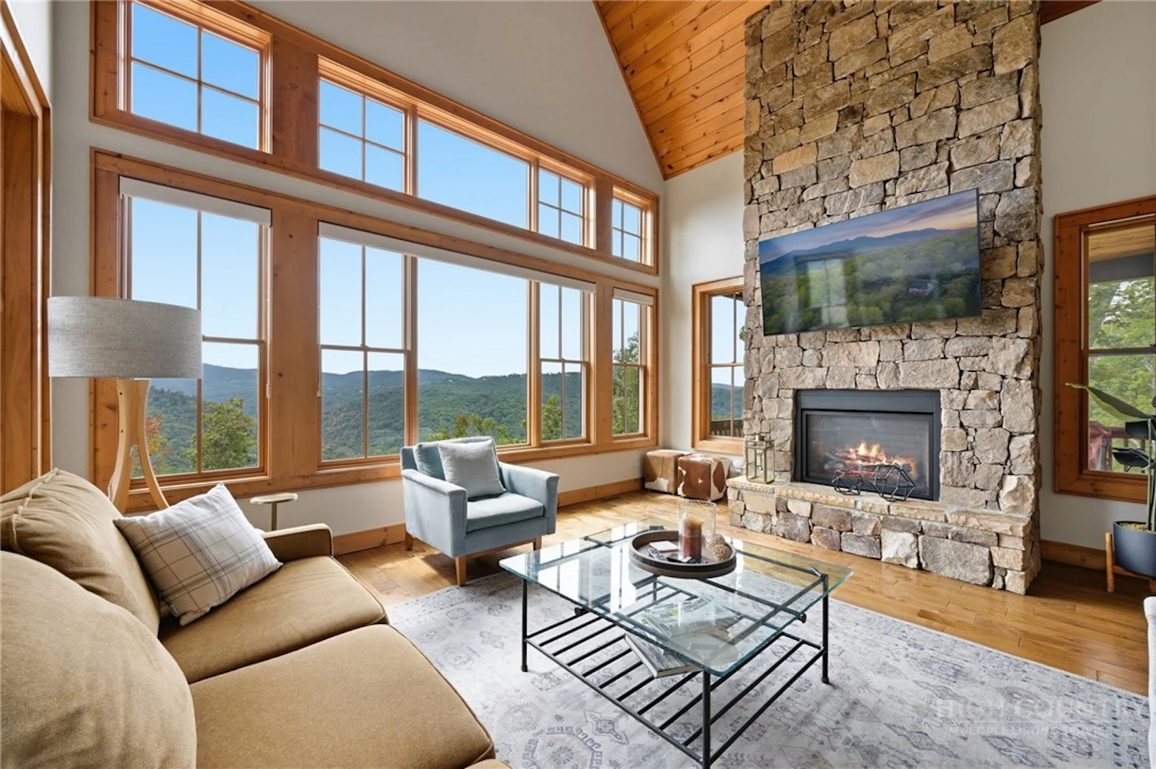Image number 10 for the current listing