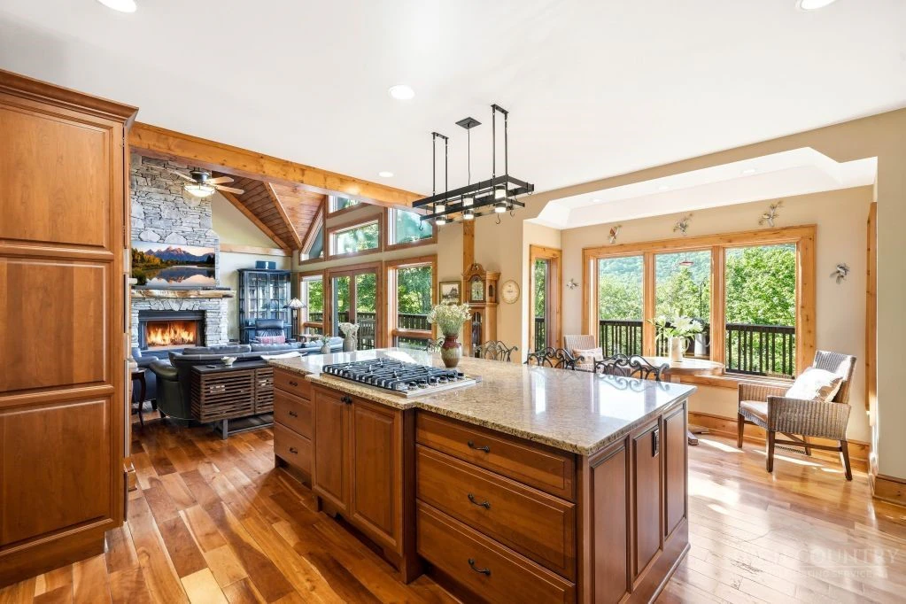 Image number 12 for the current listing