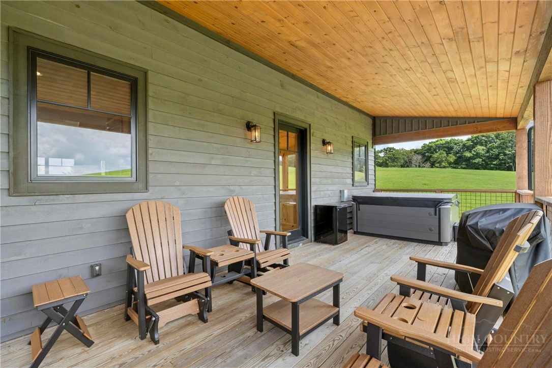 Image number 10 for the current listing