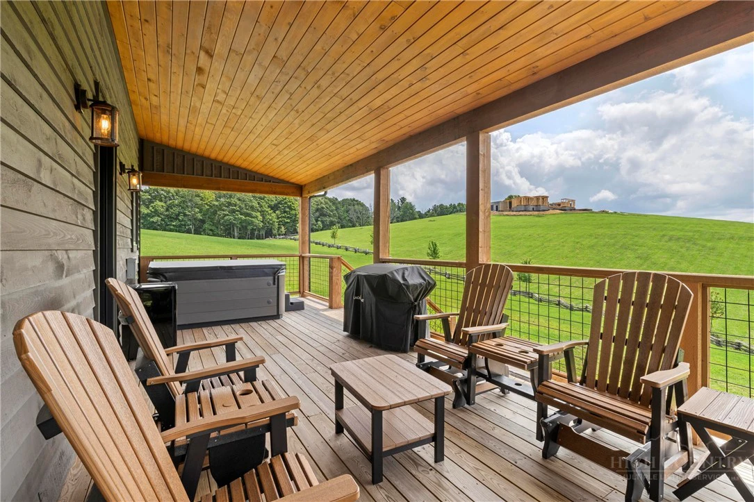 Image number 12 for the current listing