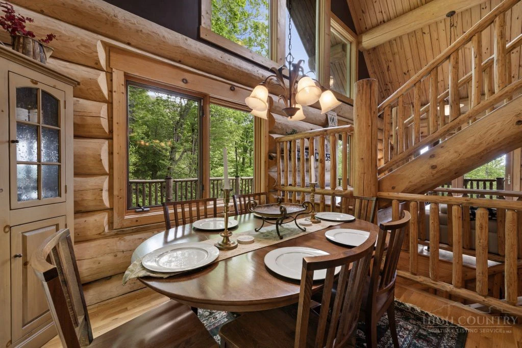 Image number 6 for the current listing