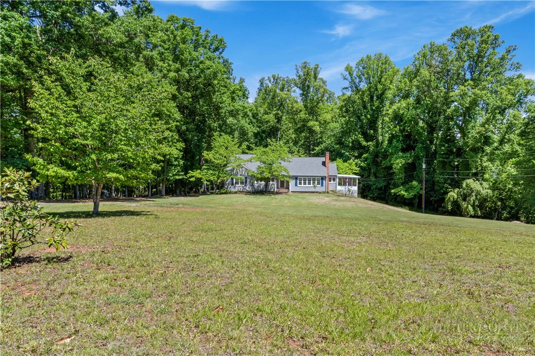 Image number 3 for the current listing