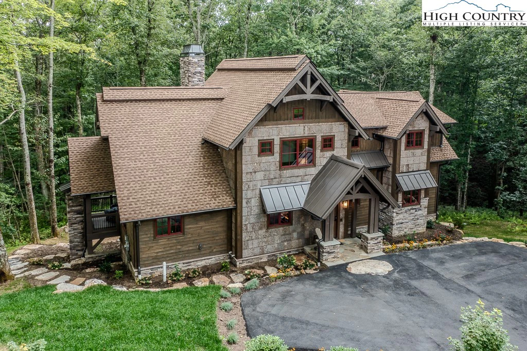 Image number 1 for the current listing
