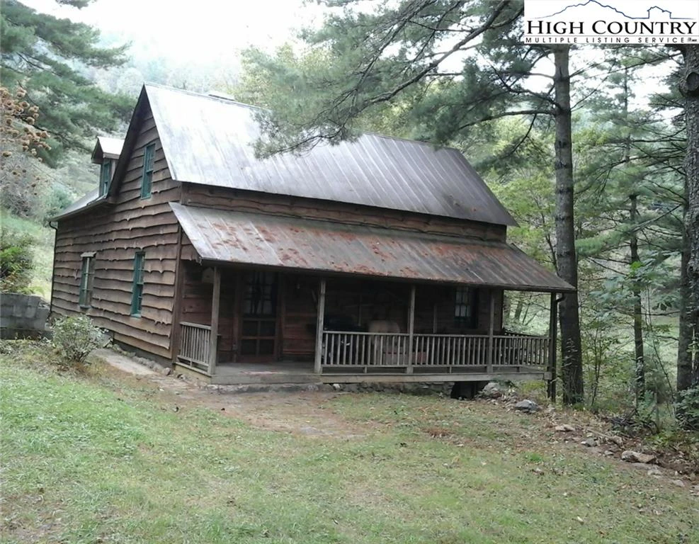 Image number 1 for the current listing