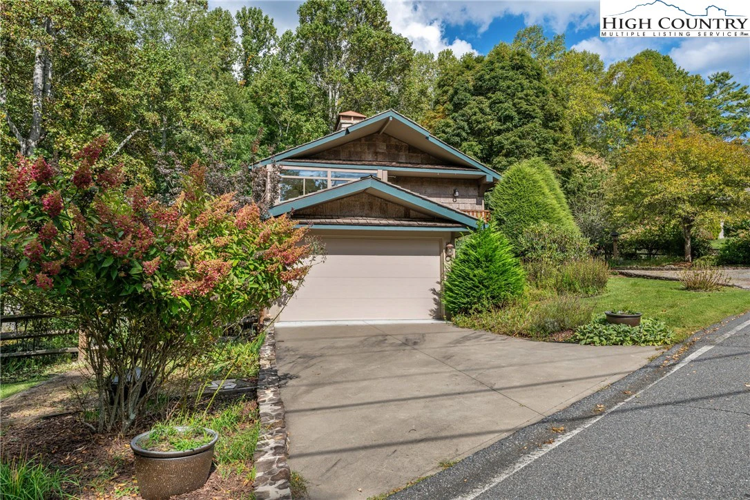 Image number 2 for the current listing