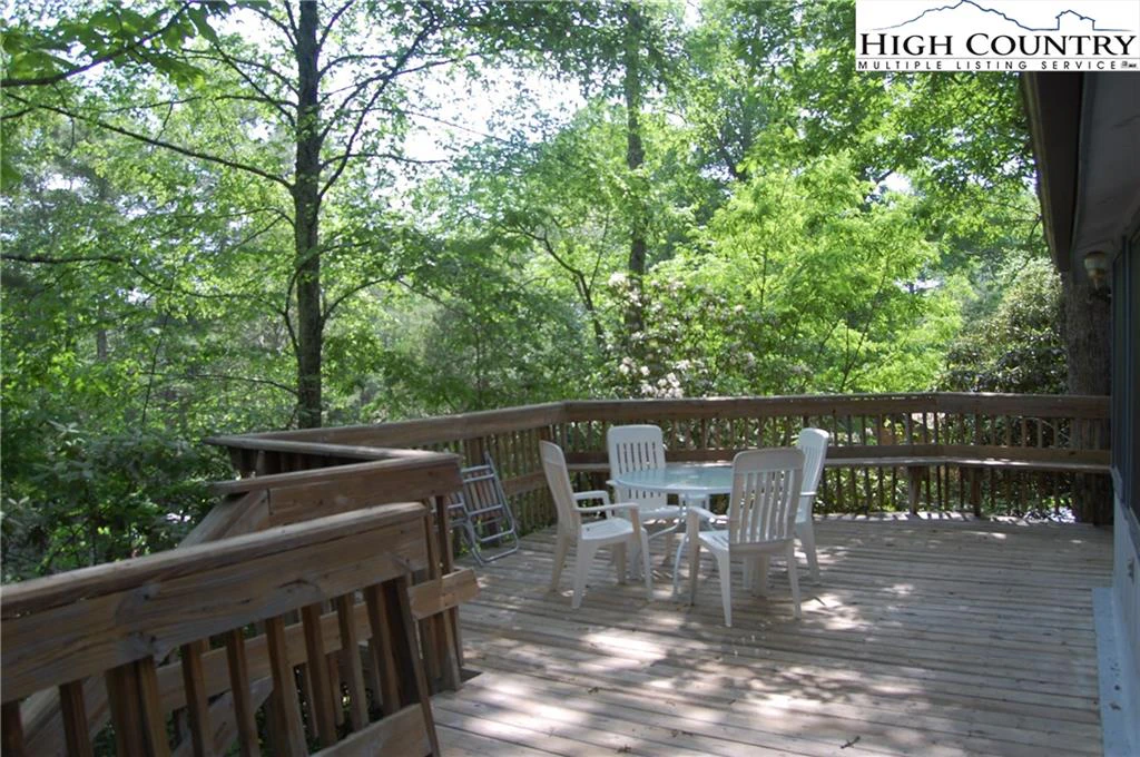 Image number 10 for the current listing