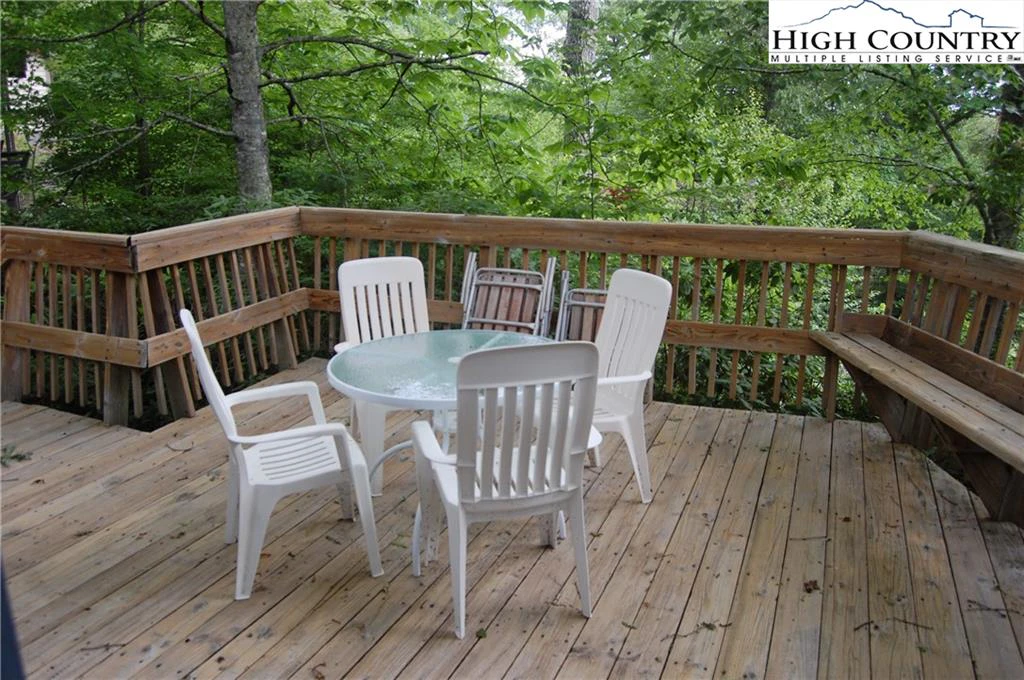 Image number 5 for the current listing