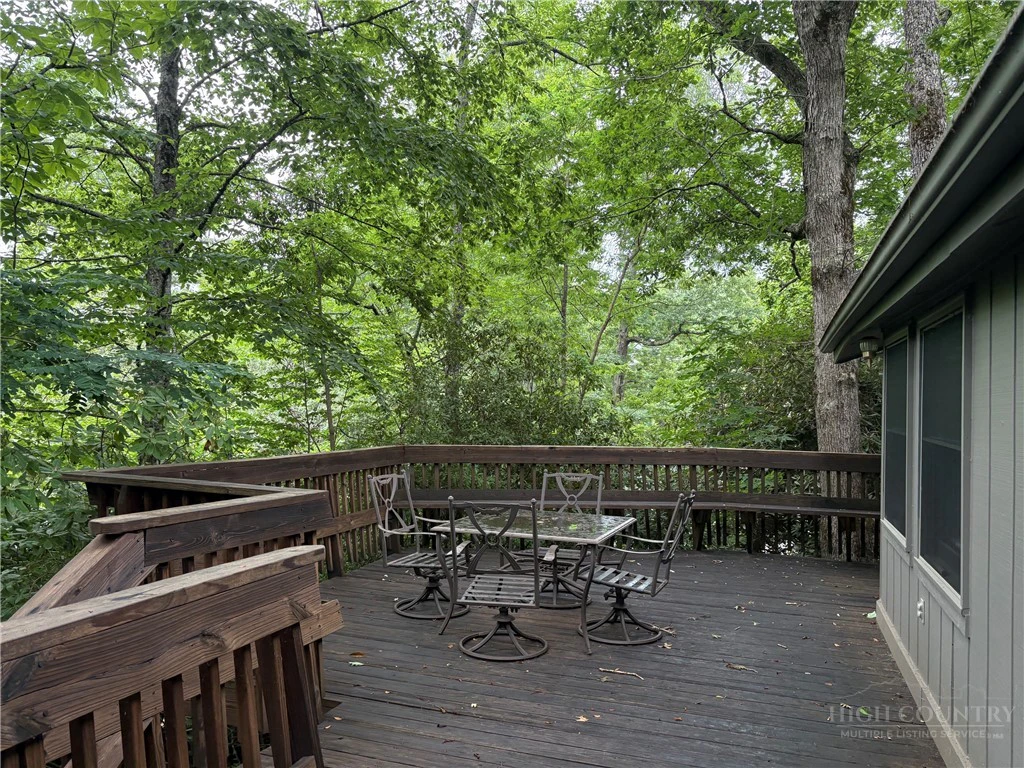 Image number 3 for the current listing