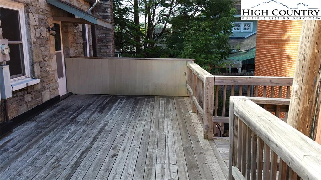 Image number 6 for the current listing