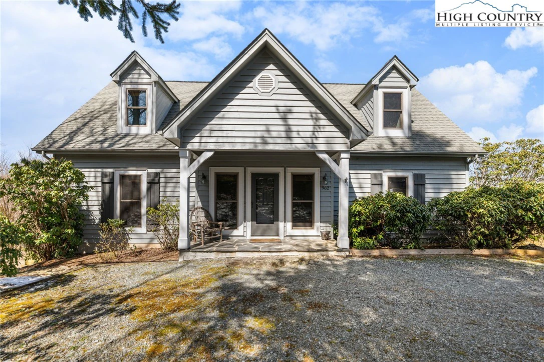 Image number 19 for the current listing