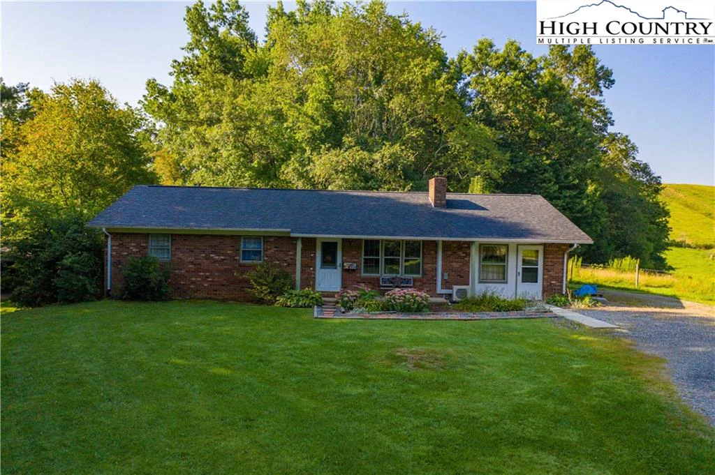Image number 1 for the current listing