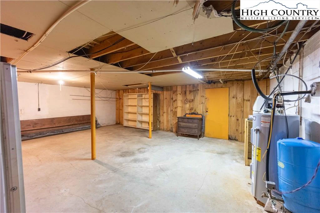 Image number 4 for the current listing