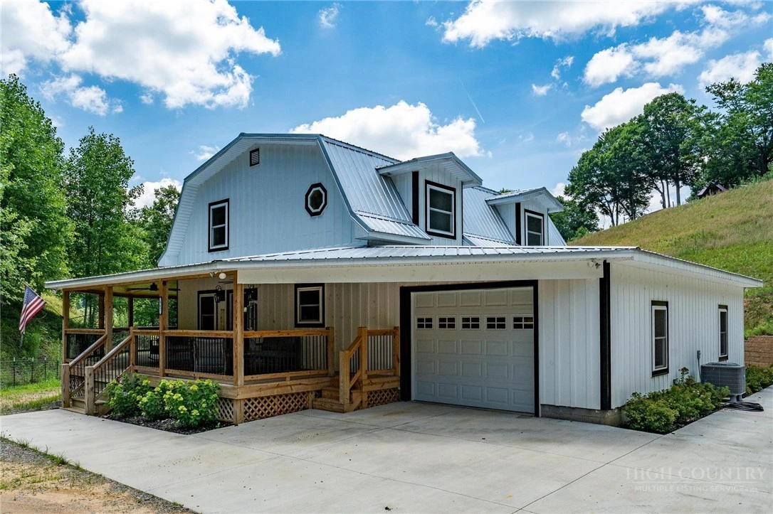 Image number 5 for the current listing