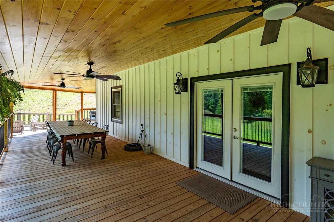 Image number 10 for the current listing
