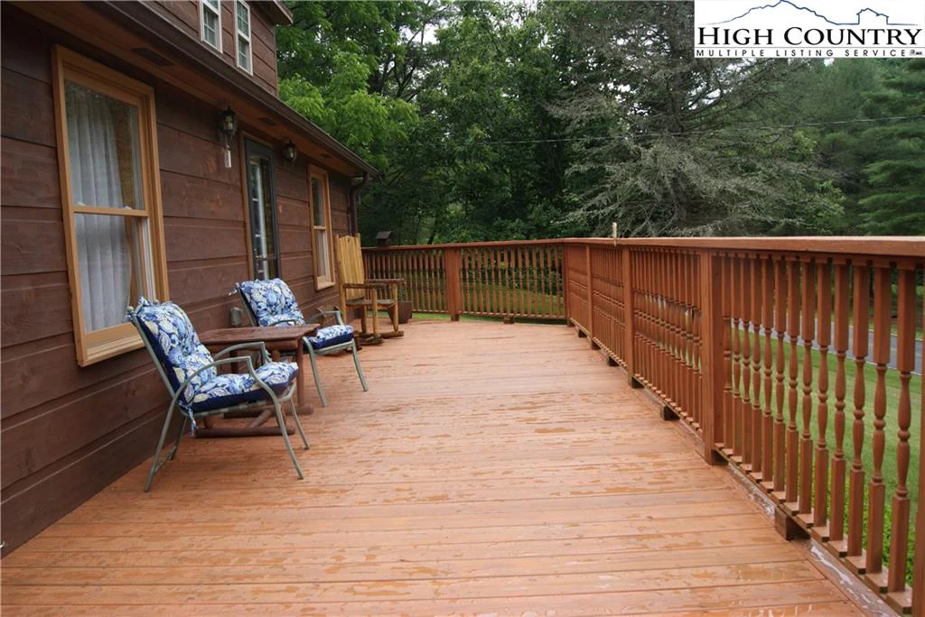 Image number 10 for the current listing