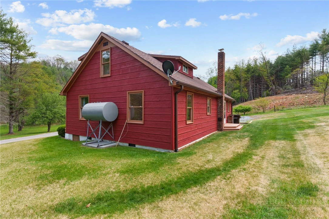 Image number 10 for the current listing
