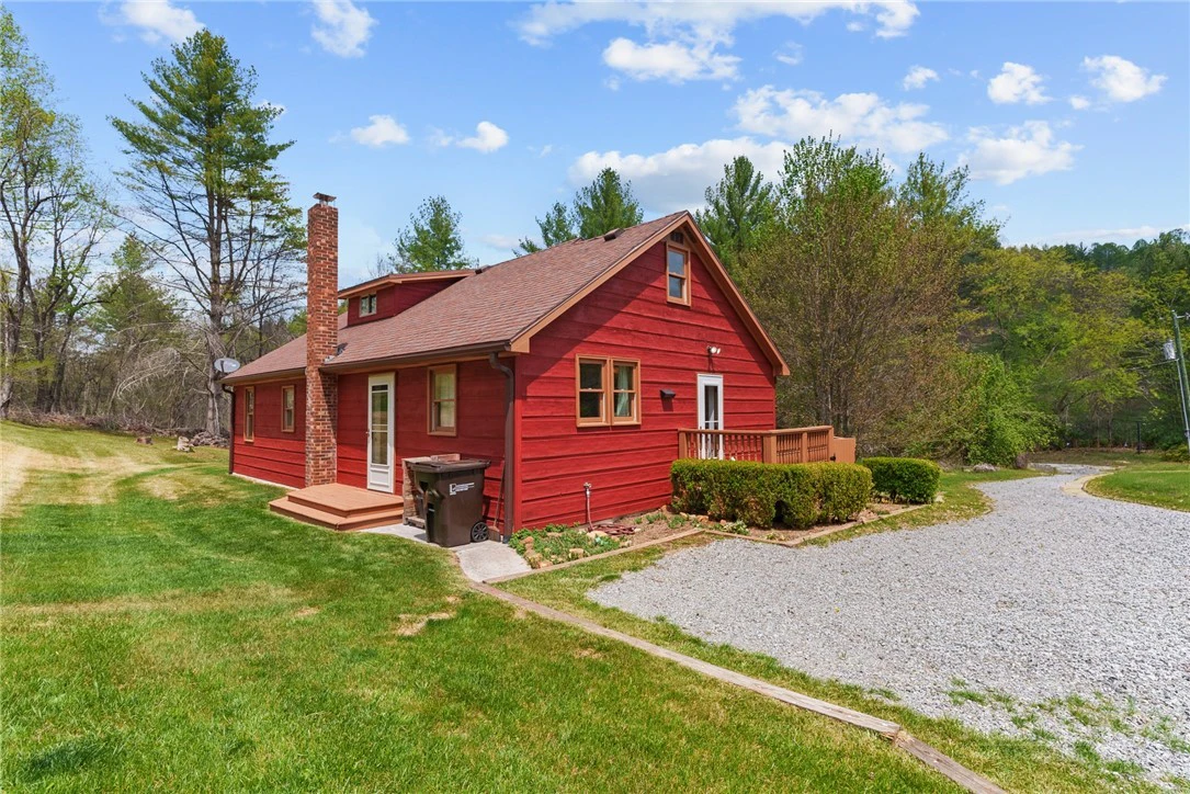 Image number 12 for the current listing