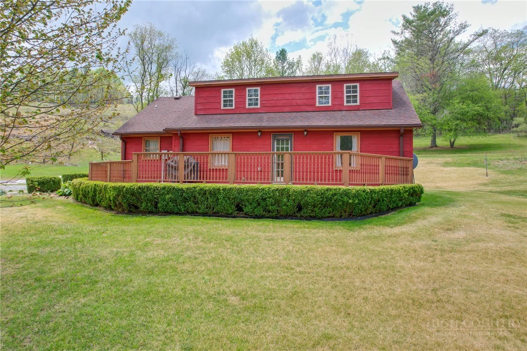 Image number 1 for the current listing