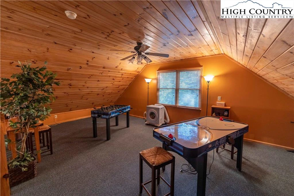 Image number 8 for the current listing