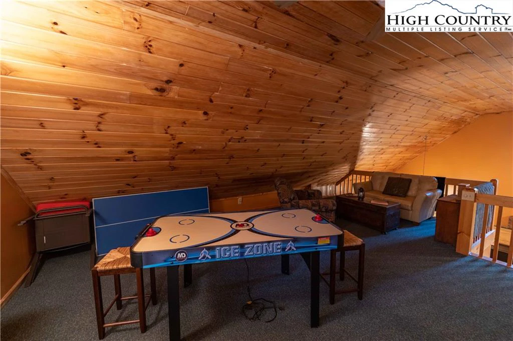 Image number 10 for the current listing