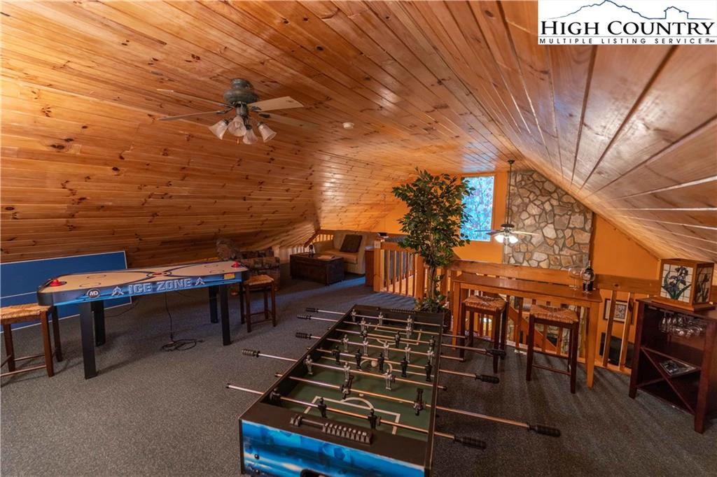 Image number 13 for the current listing