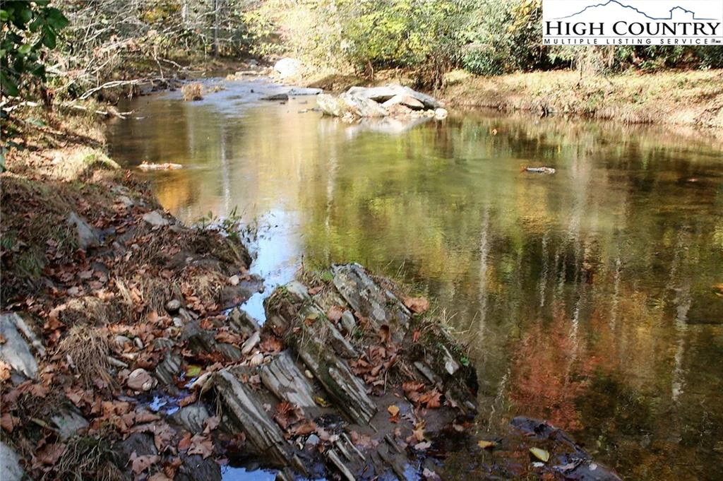 Image number 5 for the current listing