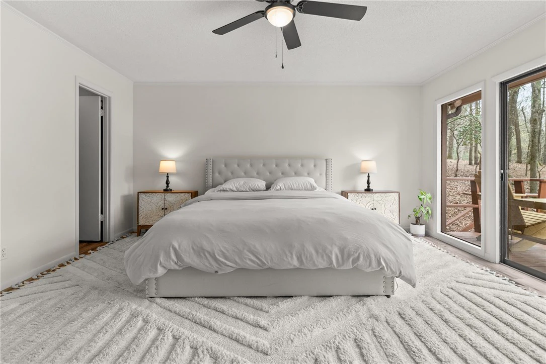 Image number 5 for the current listing