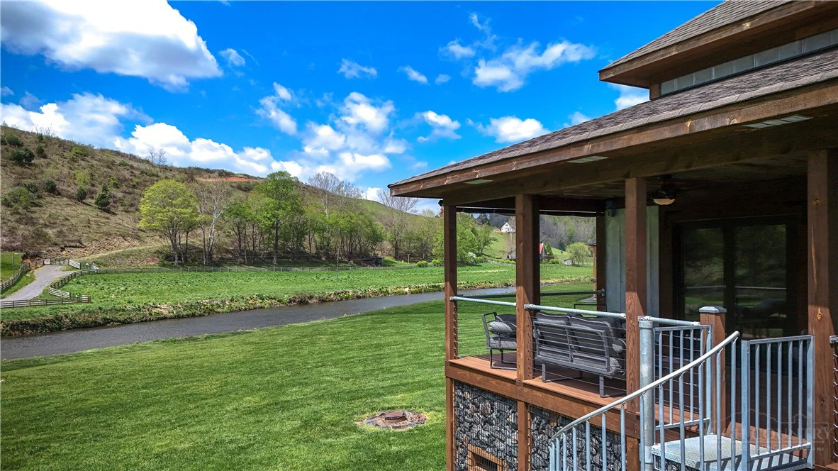 Image number 10 for the current listing