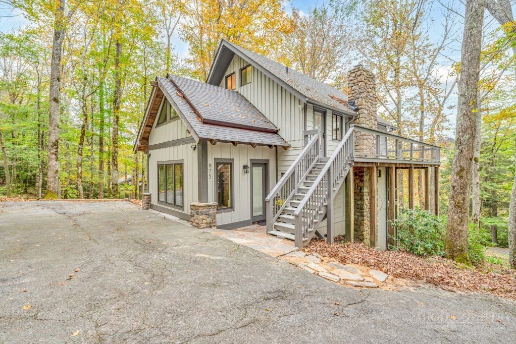 Image number 2 for the current listing