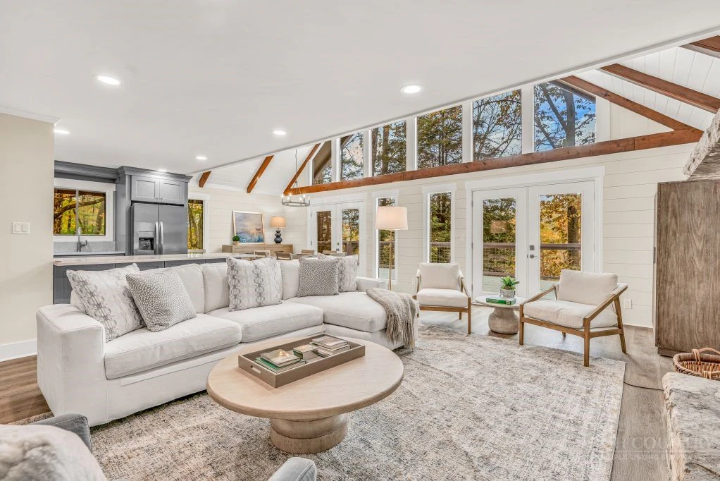 Image number 4 for the current listing