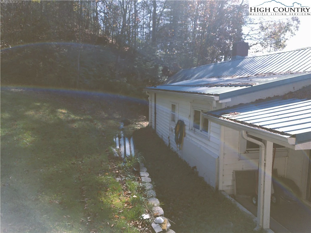 Image number 5 for the current listing