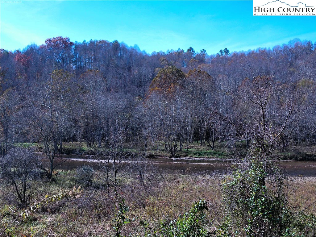 Image number 3 for the current listing