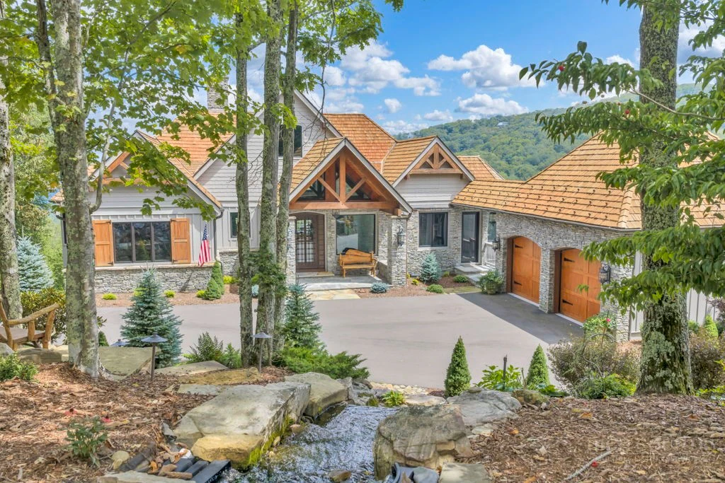 Image number 4 for the current listing