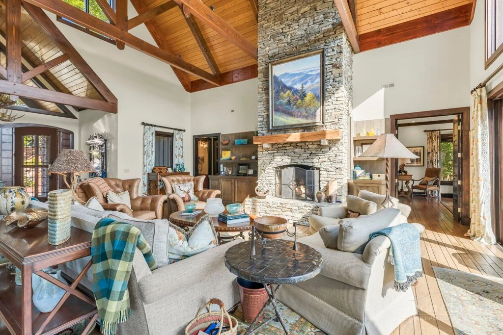 Image number 7 for the current listing