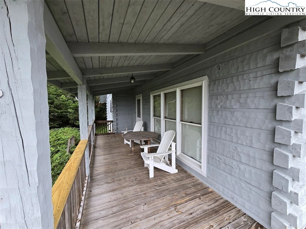 Image number 7 for the current listing