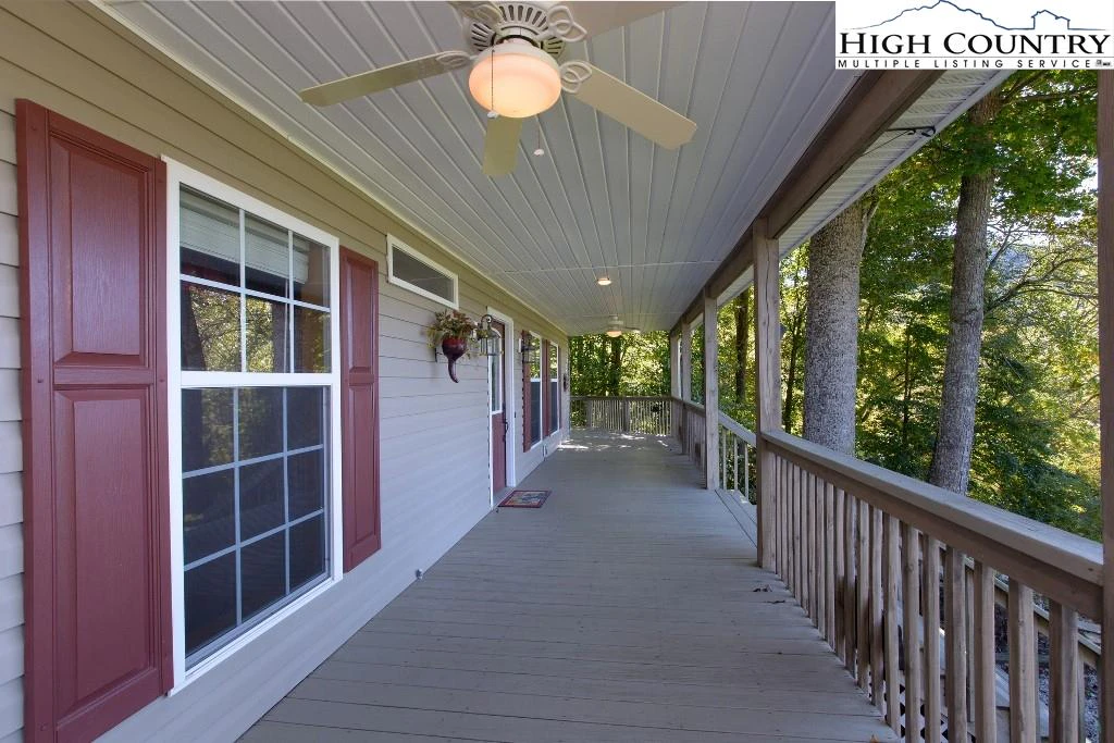 Image number 5 for the current listing
