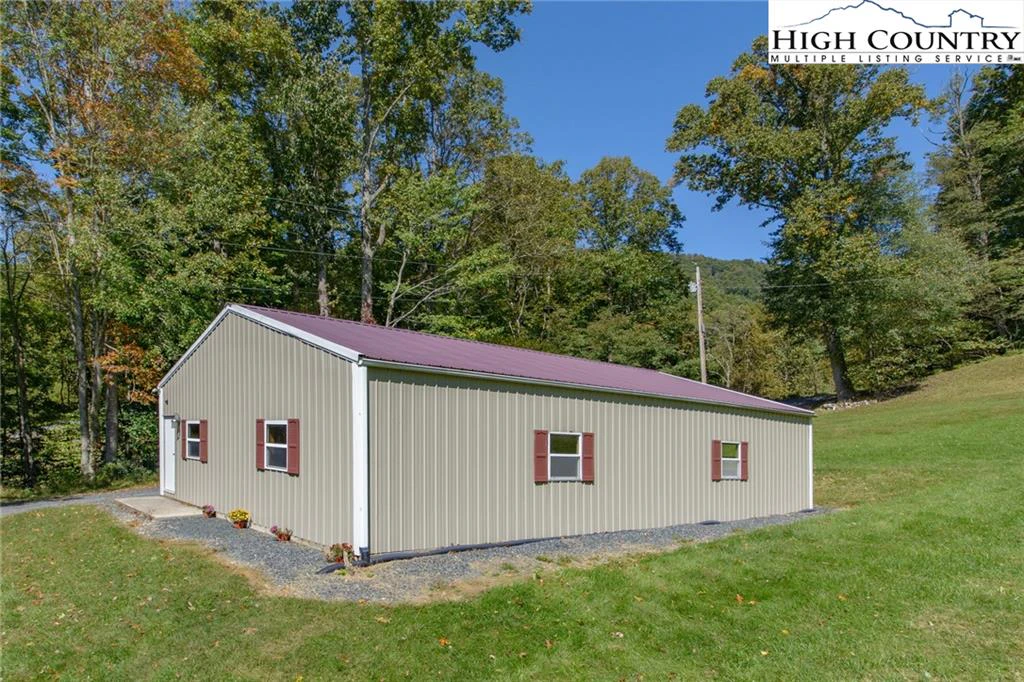 Image number 2 for the current listing