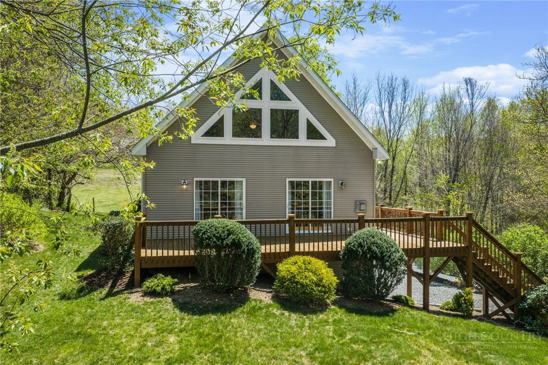 Image number 17 for the current listing